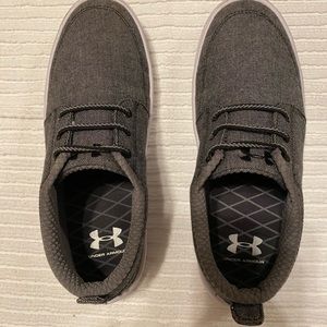 Boys Under Armor casual shoes